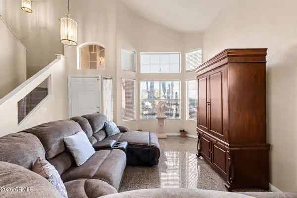 881 E GARY Drive, Chandler, AZ 85225