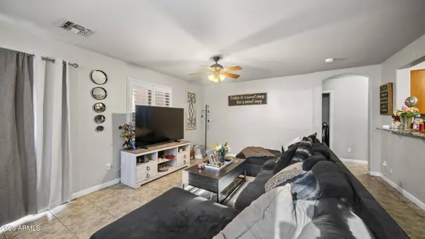 1462 W 19TH Avenue, Apache Junction, AZ 85120