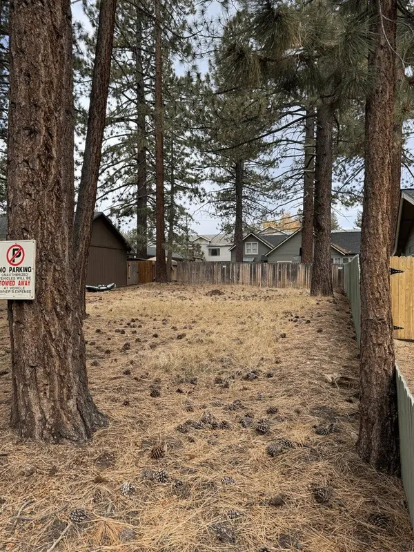 2495 Chris AVE, South Lake Tahoe, CA 96150