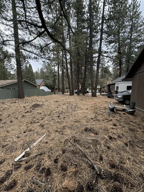 2495 Chris AVE, South Lake Tahoe, CA 96150