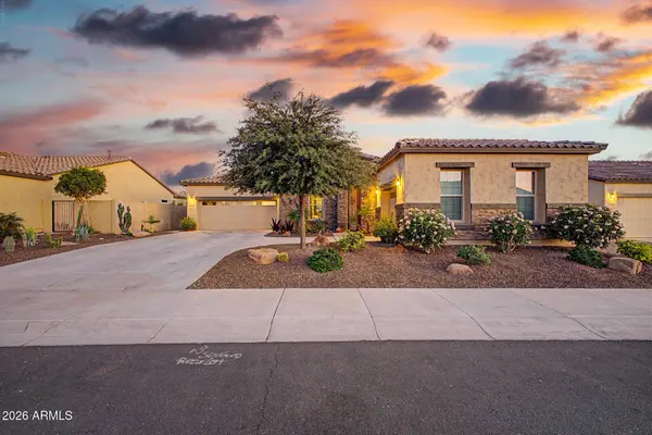 17913 W REDWOOD Lane, Goodyear, AZ 85338