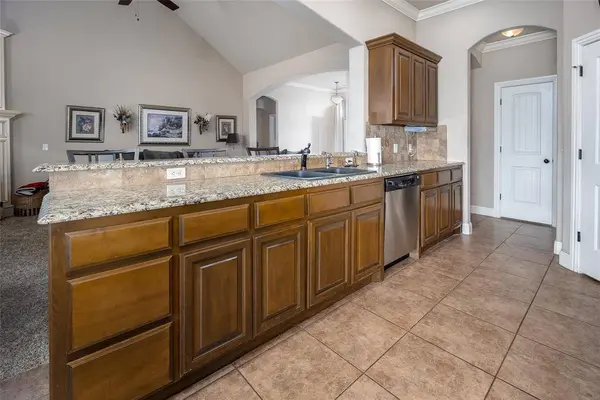 708 Carol Ann PL, Moore, OK 73160