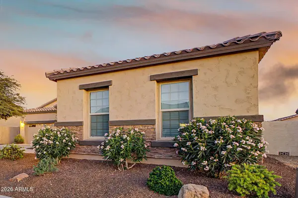 17913 W REDWOOD Lane, Goodyear, AZ 85338