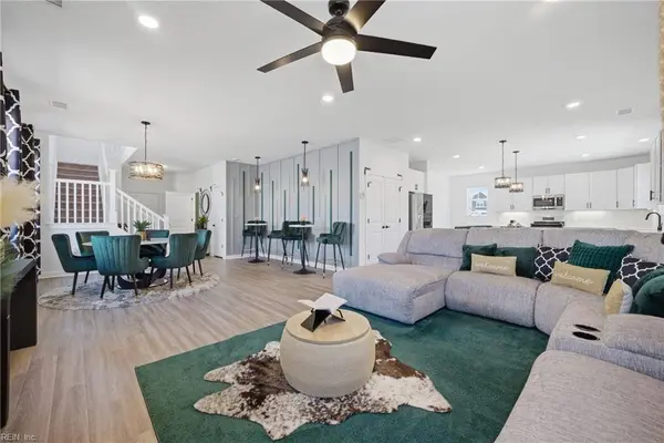 1910 Briton LN, Chesapeake, VA 23322