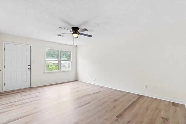 209-C Melody Ln, Greenwood, SC 29649