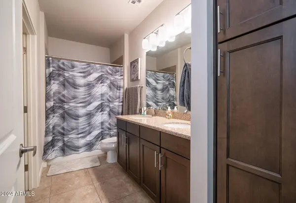 2511 W QUEEN CREEK Road #132, Chandler, AZ 85248