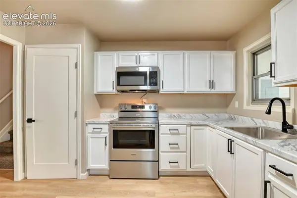 2806 Casden CIR, Colorado Springs, CO 80909