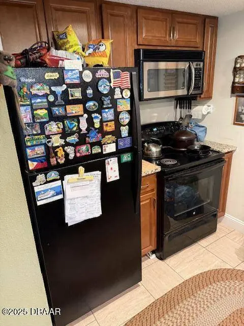 108 Lacosta LN, Daytona Beach, FL 32114