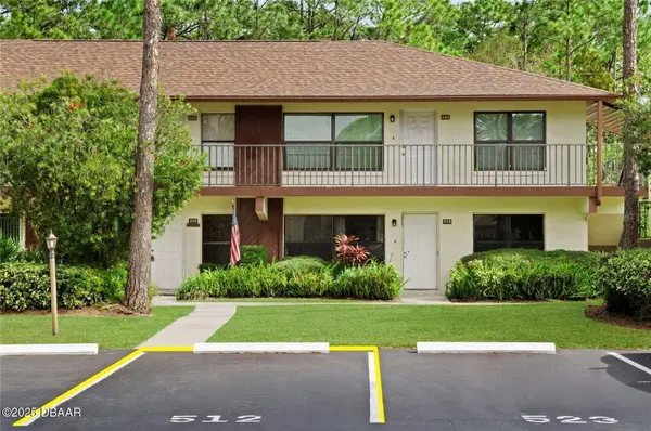 108 Lacosta LN, Daytona Beach, FL 32114
