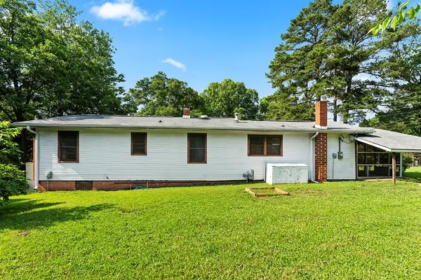 204 Oakland Ave, Abbeville, SC 29620