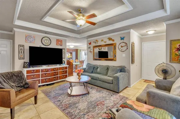 5706 Bramblewood Court, Arlington, TX 76017
