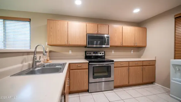 2010 S LAWTHER Drive, Apache Junction, AZ 85120