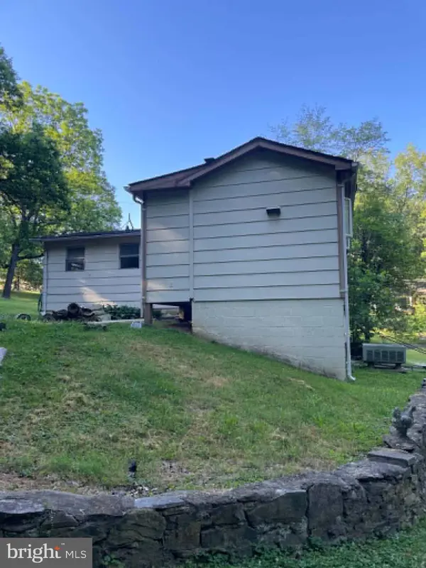 6040 COON TREE RD, The Plains, VA 20198