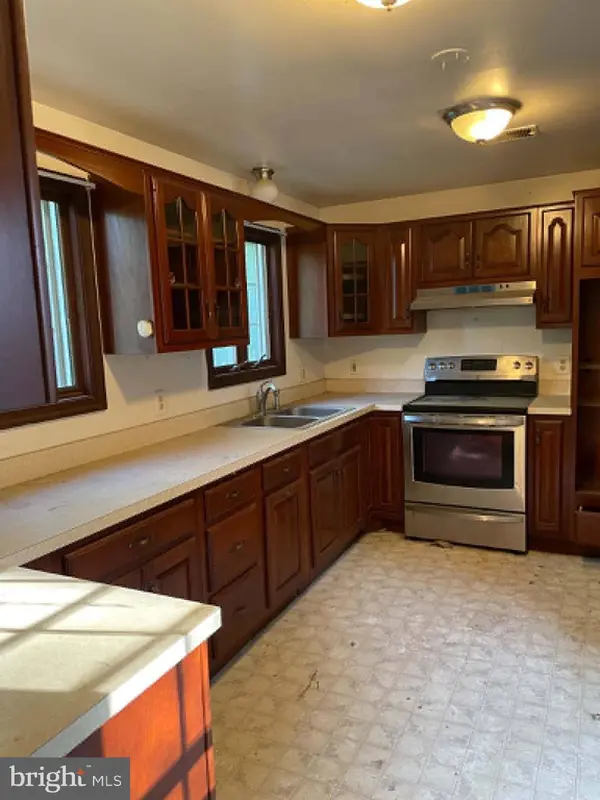 6040 COON TREE RD, The Plains, VA 20198