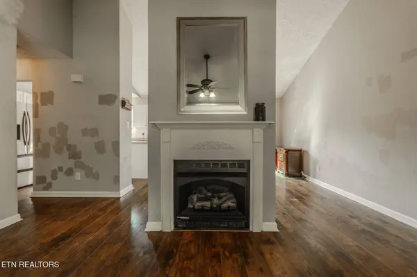 738 Colony Village Way, Knoxville, TN 37923
