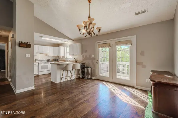 738 Colony Village Way, Knoxville, TN 37923