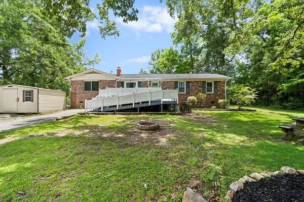 102 Hicks Ct, Ninety Six, SC 29666
