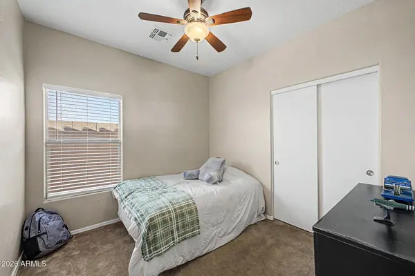 33425 N ROADRUNNER Lane, San Tan Valley, AZ 85144