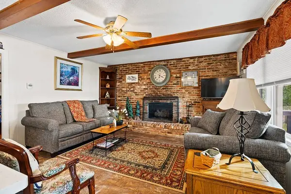 116 Bluff Rd, Greenwood, SC 29649
