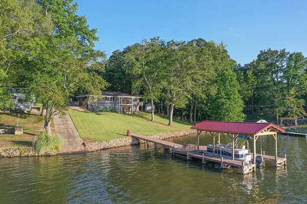 116 Bluff Rd, Greenwood, SC 29649