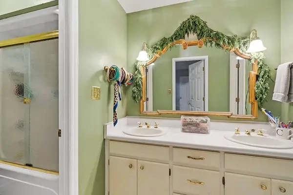 103 Morningside Dr, Greenwood, SC 29649