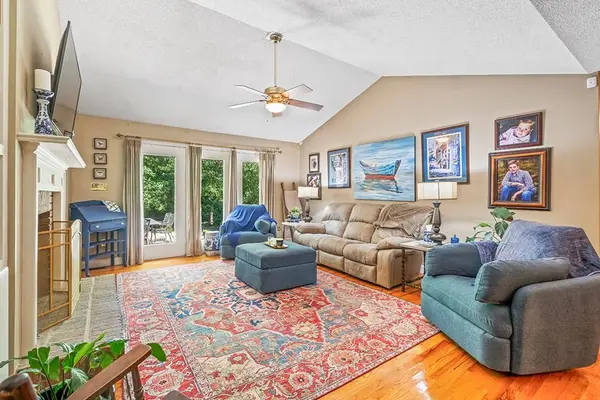 103 Morningside Dr, Greenwood, SC 29649