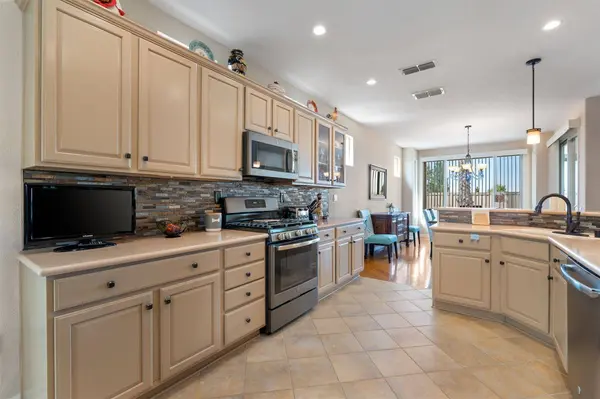 2060 Laurelhurst LN, Lincoln, CA 95648