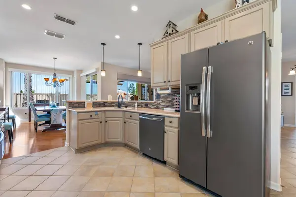 2060 Laurelhurst LN, Lincoln, CA 95648