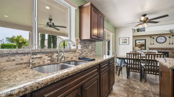743 W KINGS Avenue, Phoenix, AZ 85023