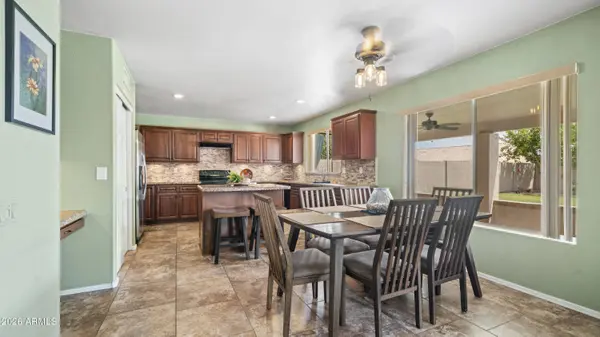 743 W KINGS Avenue, Phoenix, AZ 85023