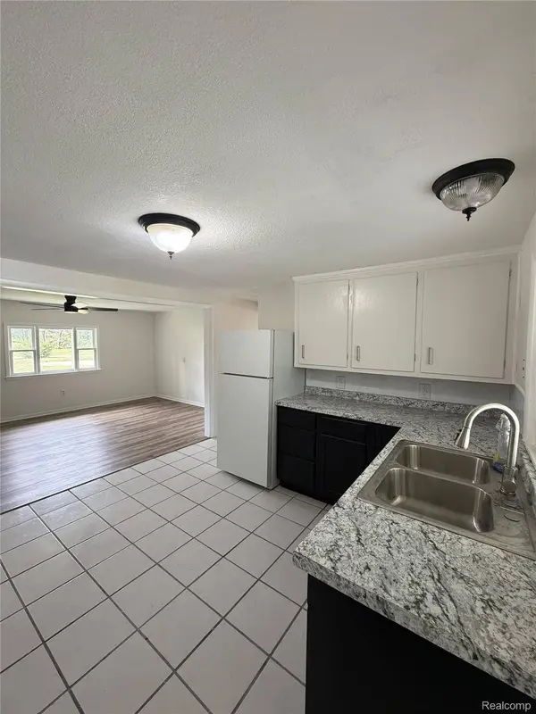 6381 Monroe RD