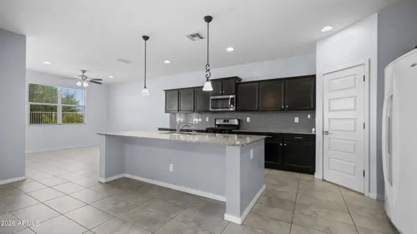 37455 N GLEN ECHO Drive, San Tan Valley, AZ 85140