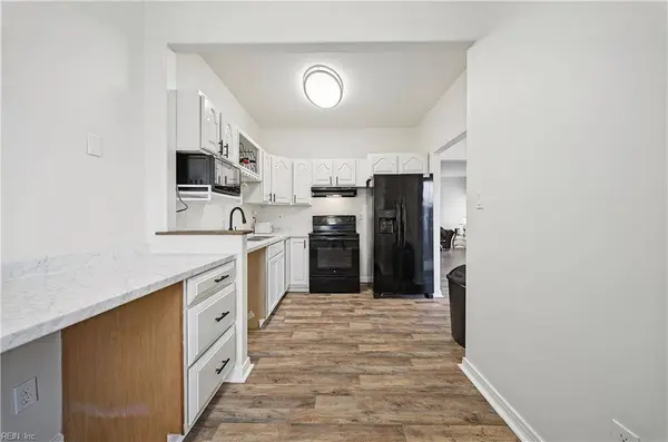5008 Gatehouse WAY, Virginia Beach, VA 23455