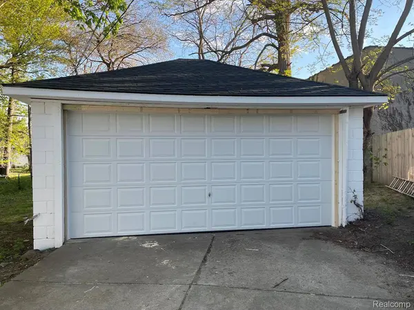 121 Jones ST, Mt. Clemens, MI 48043