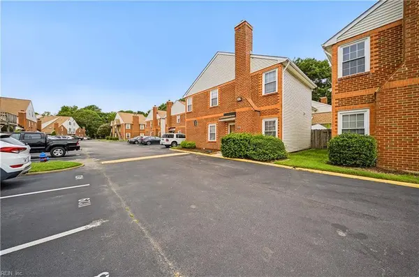 5008 Gatehouse WAY, Virginia Beach, VA 23455