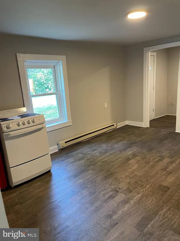 45 AND 45 1/2 RACE ST, Winchester, VA 22601