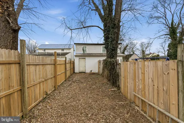 45 AND 45 1/2 RACE ST, Winchester, VA 22601