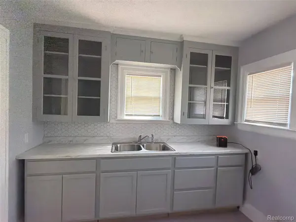 121 Jones ST #2, Mt. Clemens, MI 48043