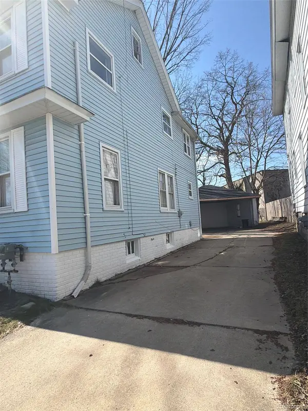 121 Jones ST, Mt. Clemens, MI 48043