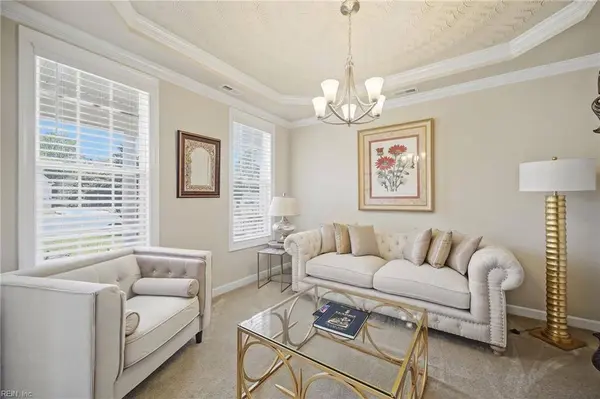 404 Clara DR, Chesapeake, VA 23320