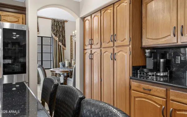 42 E MARIA Lane, Tempe, AZ 85284