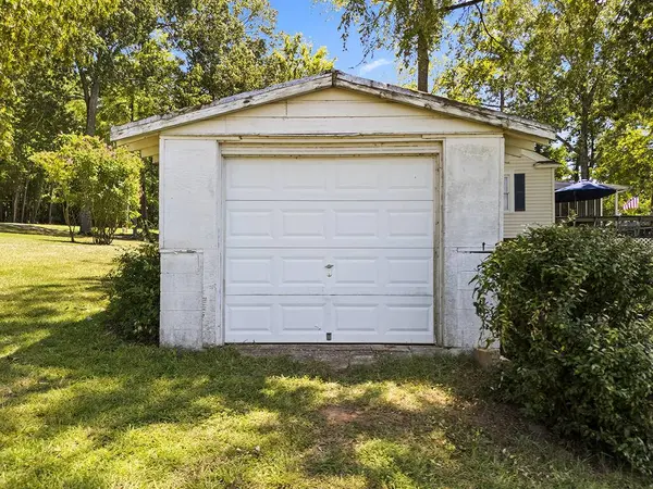 2283-B Pineland Shores Cir, Cross Hill, SC 29332