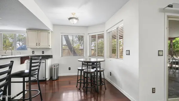 1338 E SUNBURST Lane, Tempe, AZ 85284