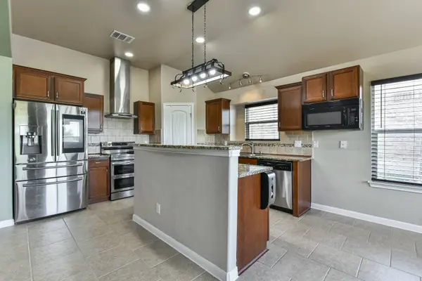 2706 Uvero Alto Drive, Killen, TX 76549