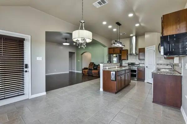 2706 Uvero Alto Drive, Killen, TX 76549