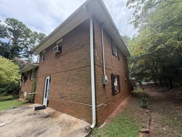 307 N Bethune St, Greenwood, SC 29646