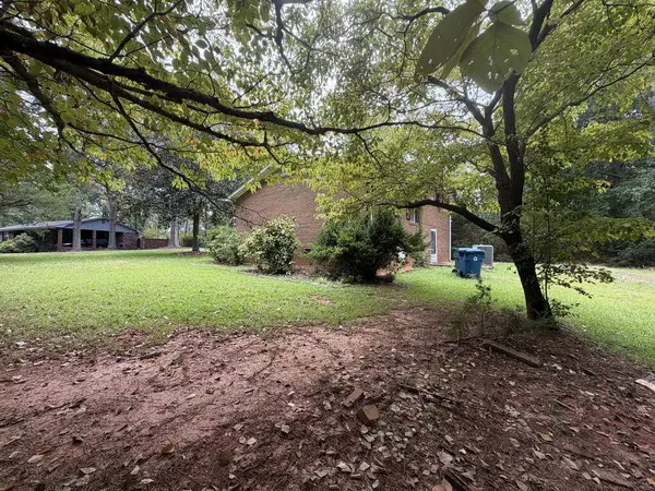 307 N Bethune St, Greenwood, SC 29646