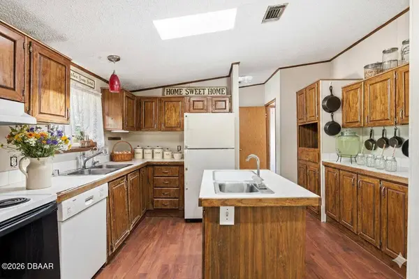 128 Phillips RD S, Florahome, FL 32140