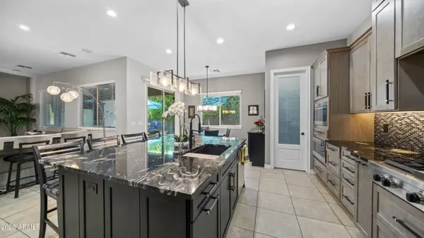 2442 E PLUM Street, Gilbert, AZ 85298
