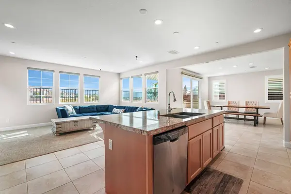 1338 Orchid CT, Rocklin, CA 95765